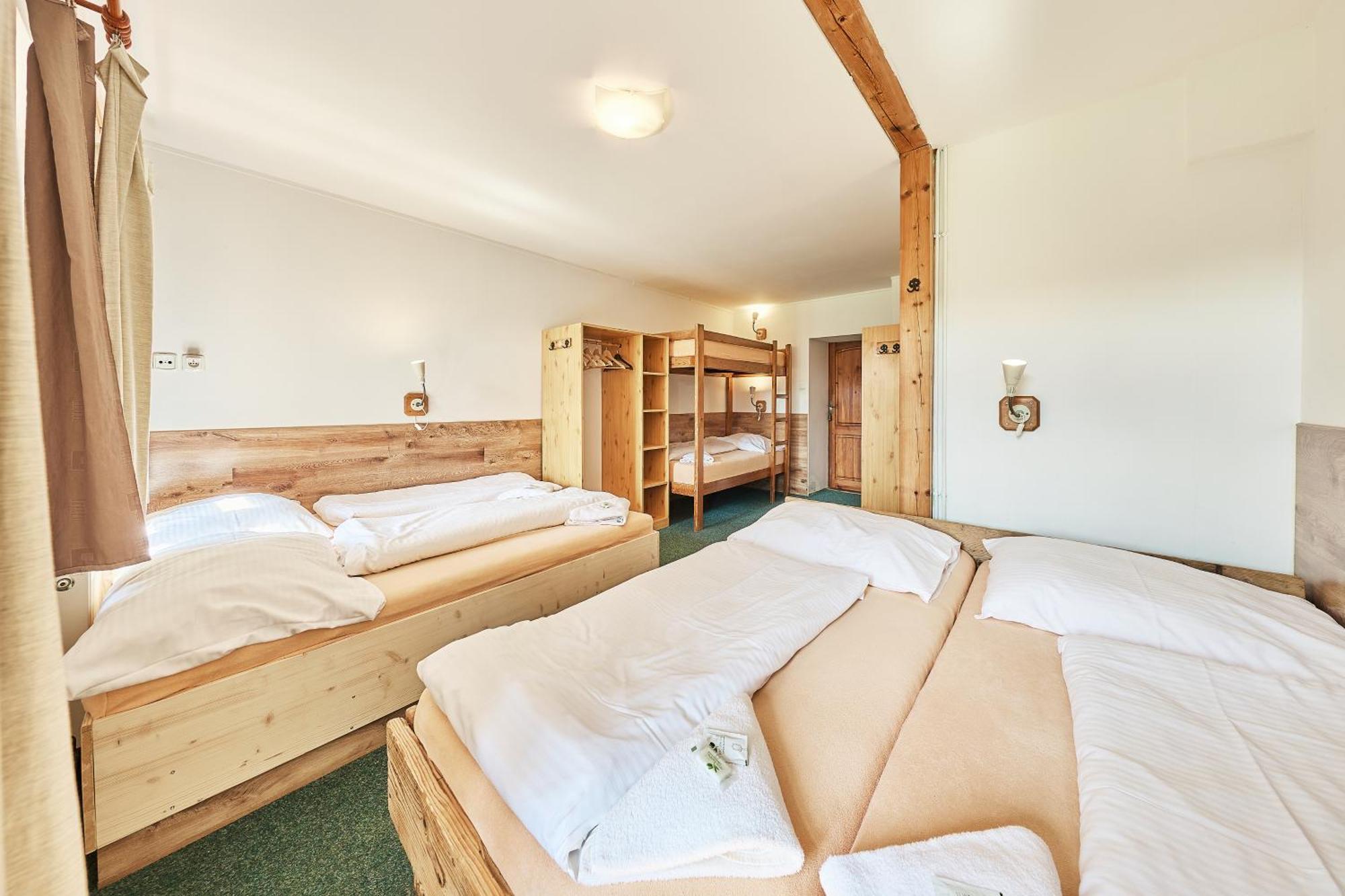 Modrokamenna Bouda Hotel Janske Lazne Ngoại thất bức ảnh